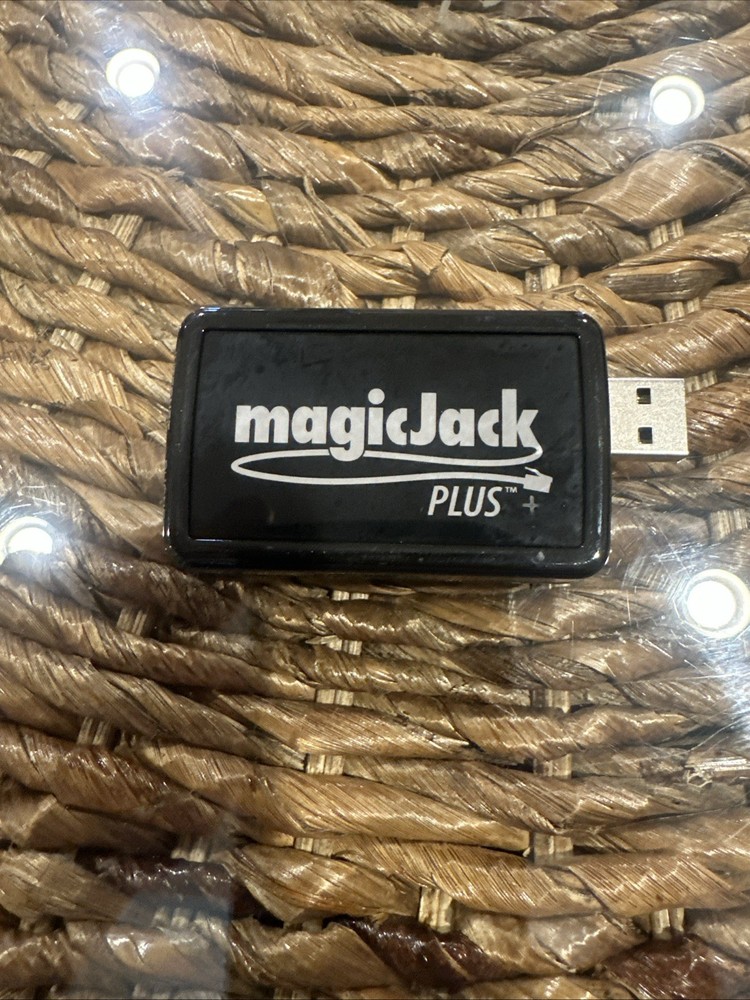 Magic Jack PLUS Free Local Long Distance Calling (UNIT ONLY, NO CABLES) N