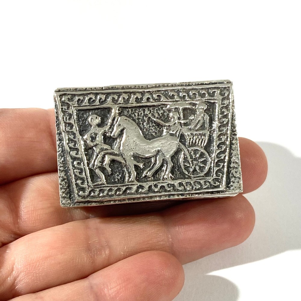 Vintage Solid Silver Italian Pillbox , Hallmarked with ancient romans scene