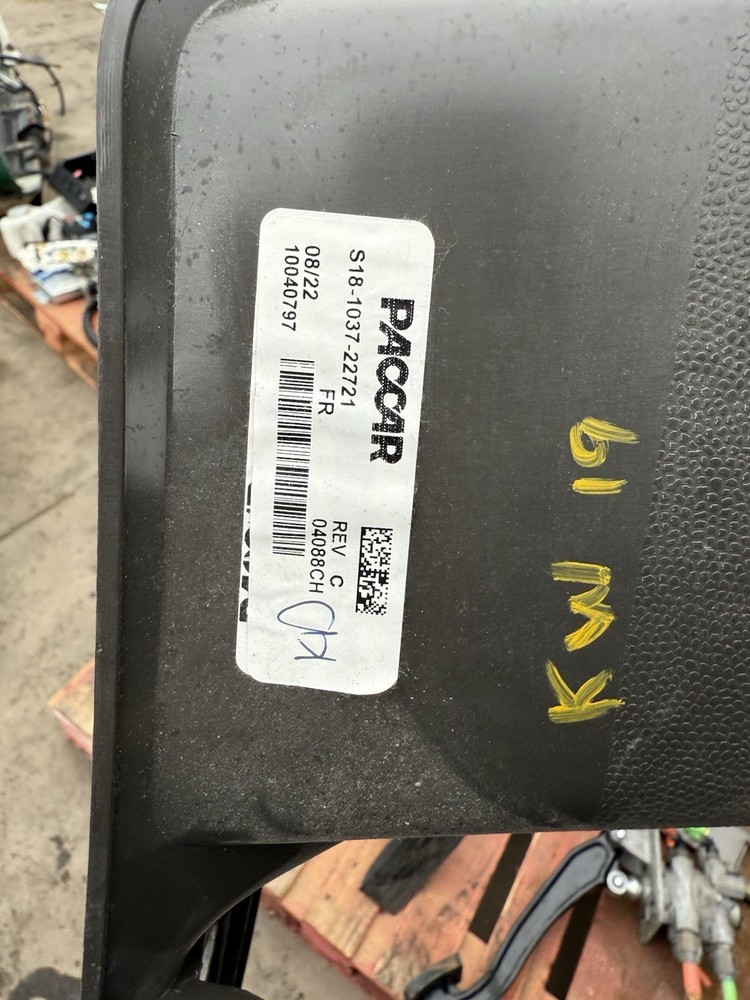 KENWORTH DASH PANEL S18 1037 22721