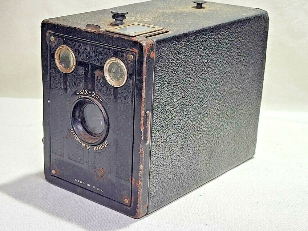 Kodak Brownie Junior Six-20 Box Camera, Missing Top Leather Handle, Shutter Work