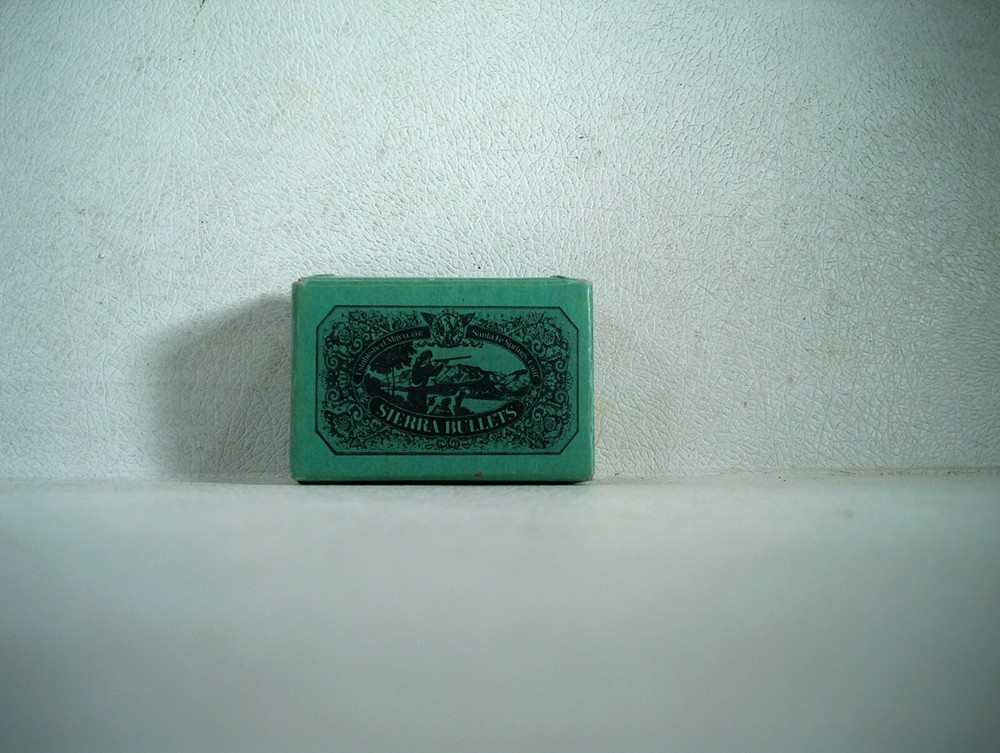 VINTAGE SIERRA BULLET BOX 6MM