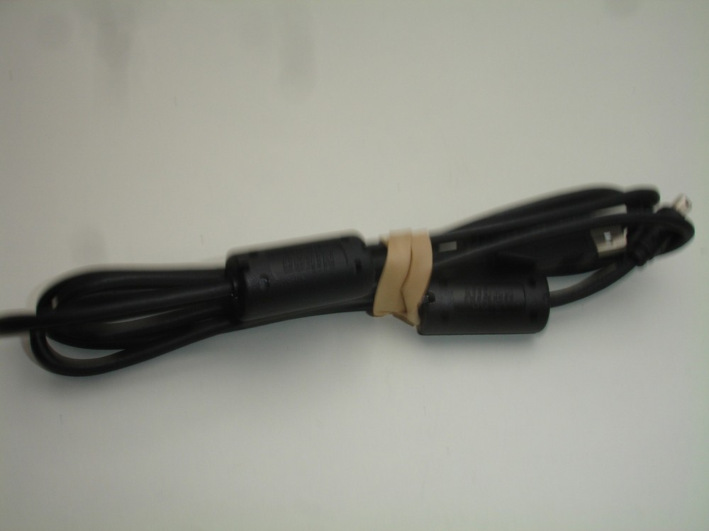 Genuine Nikon UC-E1 USB Data Cable Cord Digital Camera to Computer OEM