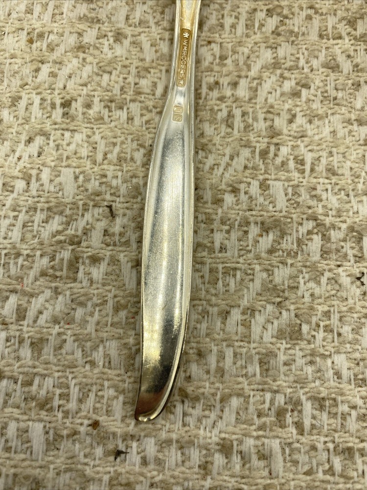 Wm Rogers IS 1958 “SWEEP” Dinner Spoon 6” Silverplate Flatware