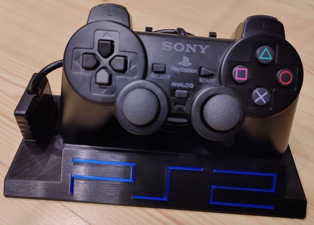 PlayStation 2 Controller Stand | PS2 Controller Holder Dock – Retro Display