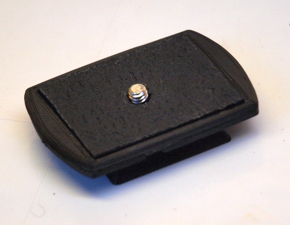 Quick release plate for tripod, Vanguard QS-28 replacement