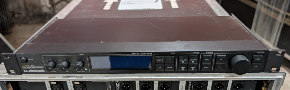 TC Electronic M-One XL Dual Effects Processor