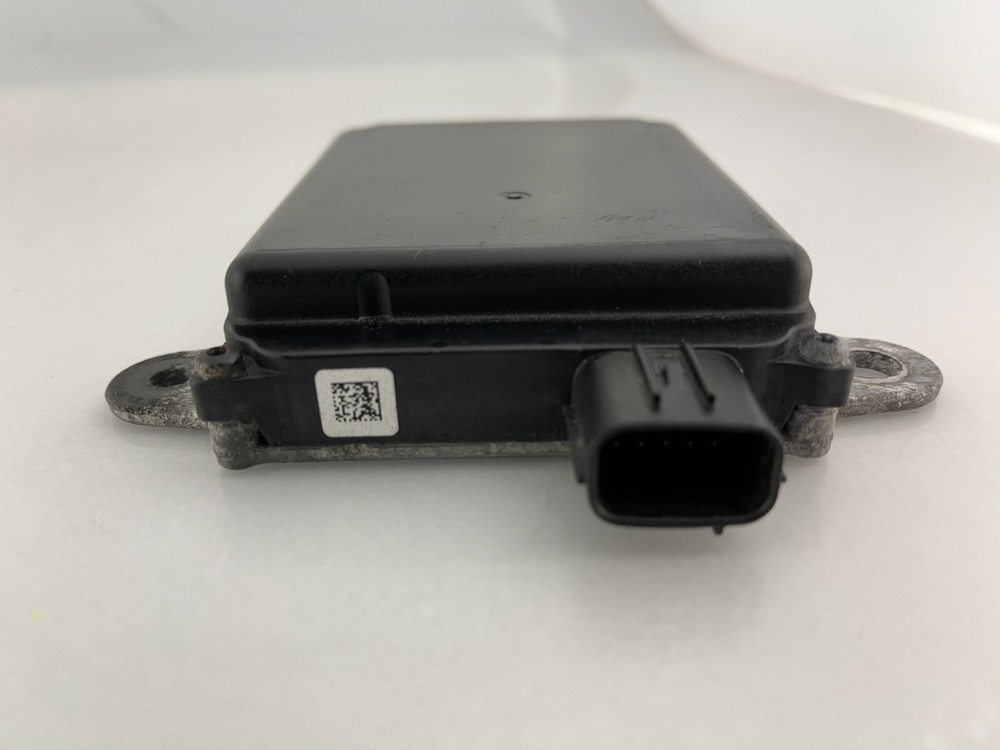 OEM | 2015 - 2021 Lexus NX200t Rear Blind Spot Sensor Module