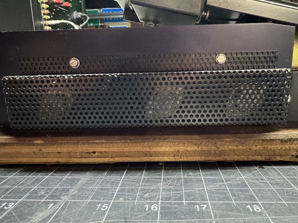 lowery solid state amplifier With Petal