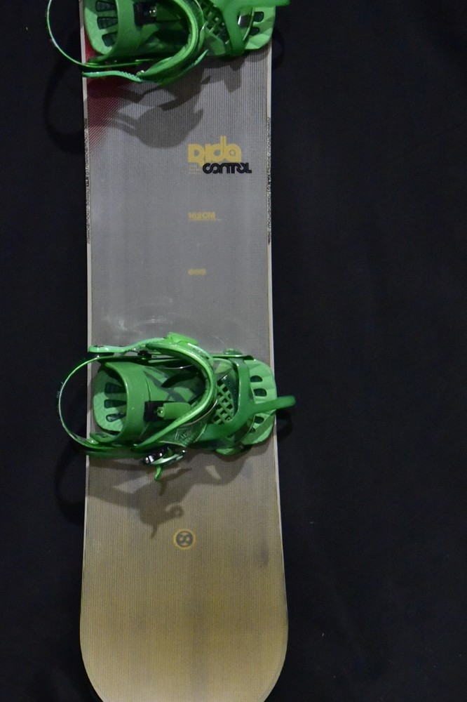 RIDE CONTROL SNOWBOARD SIZE 162 CM WITH EXTRA LARGE BINDINGS