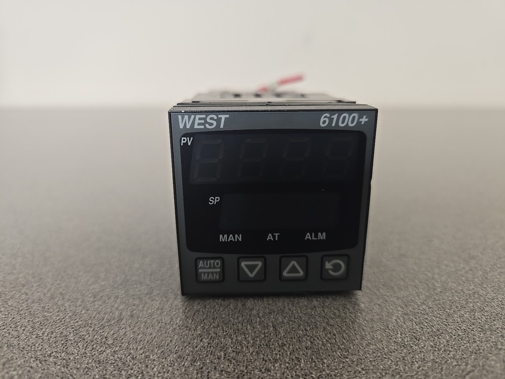 WEST 6100+ Model P6101 Temperature Controller 120-240VAC 24VDC