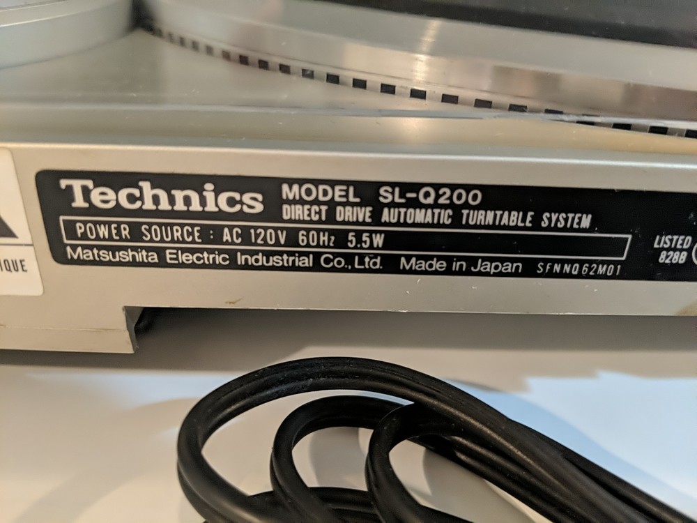 Technics SL-Q200 Quartz Direct Drive Automatic Turntable - Tested - See Video