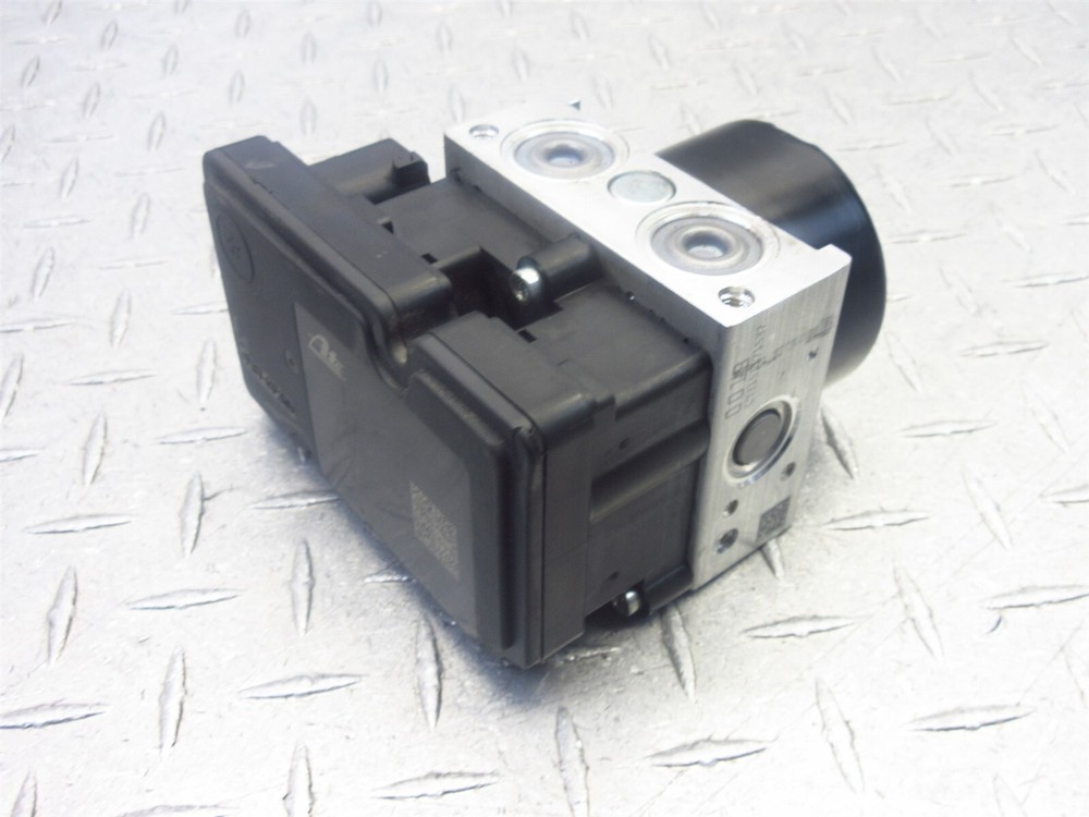 2020 19-20 Piaggio BV350 ABS Brake Pump Module