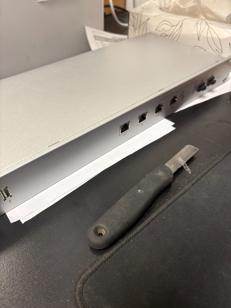Ubiquiti USG-PRO - 026