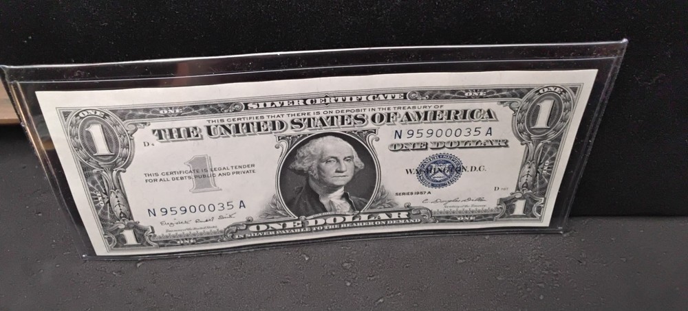 1957-A U.S. $1 SILVER CERTIFICATE    035A