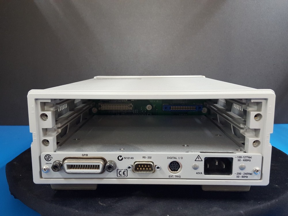 Agilent 3499B: Switch / Control System Main Frame (1389)