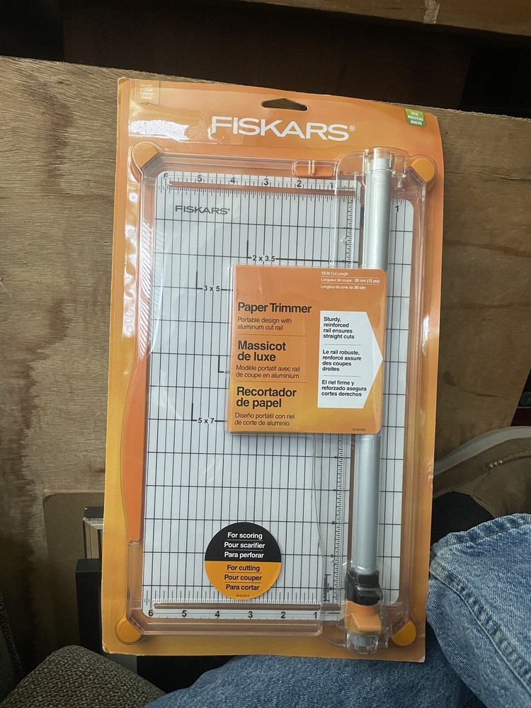 Fiskars SureCut Deluxe Paper Trimmer 12"