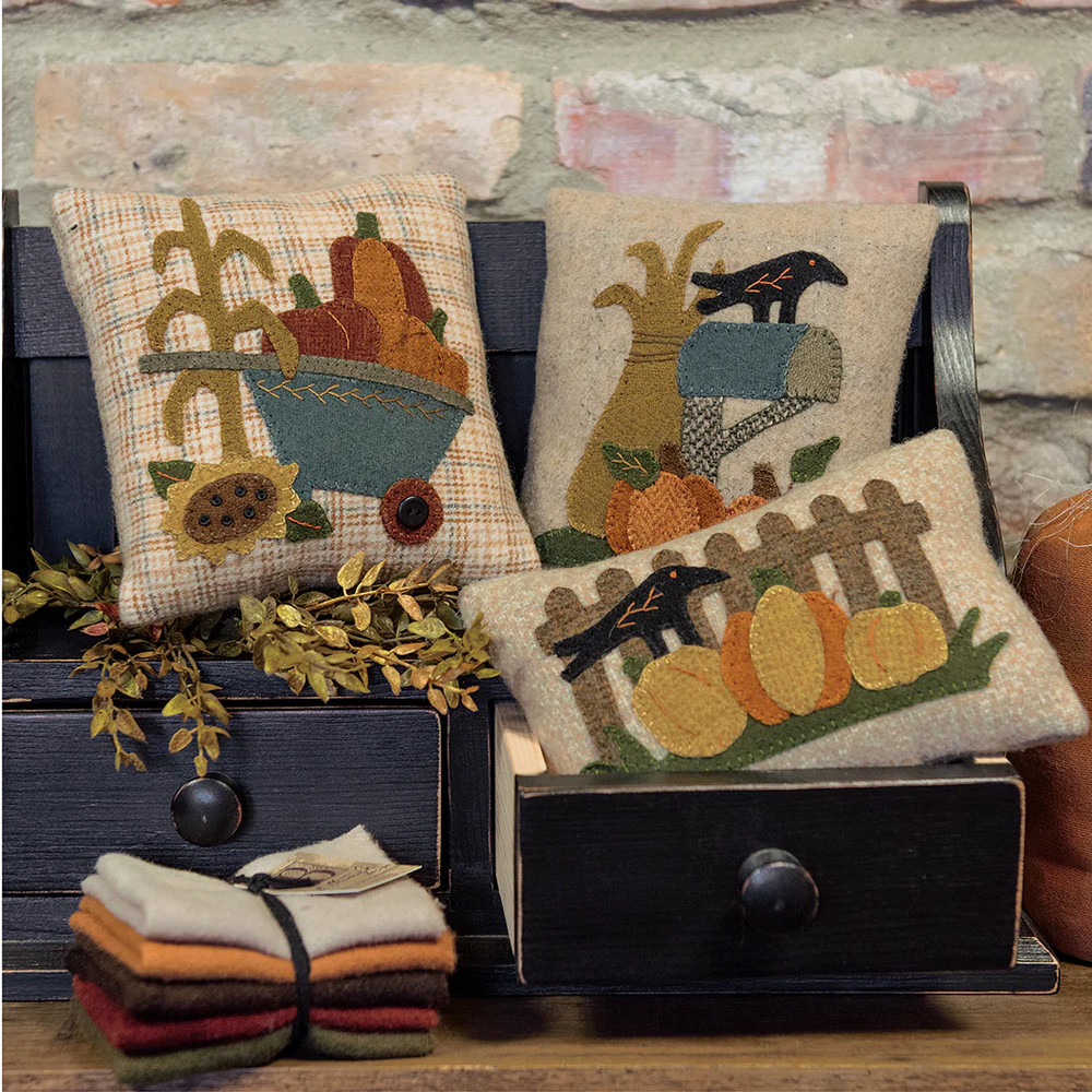 BUTTERMILK BASIN Harvest Pillows pattern BMB 1505