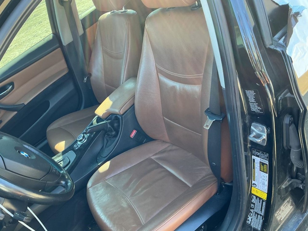 328I 2011 Glove Box 4956190