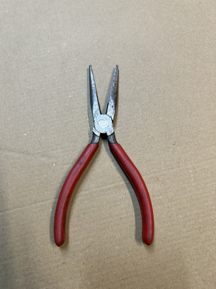 Snap-on Needle Nose Pliers