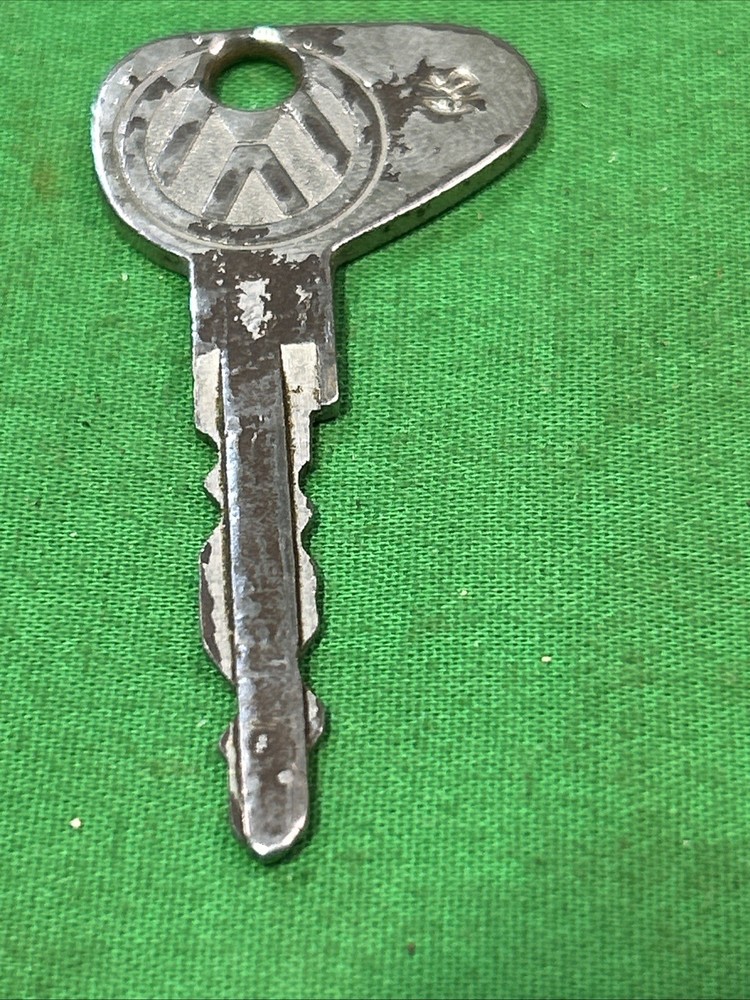 VW Bug Beetle Volkswagen Key 1960’s ?