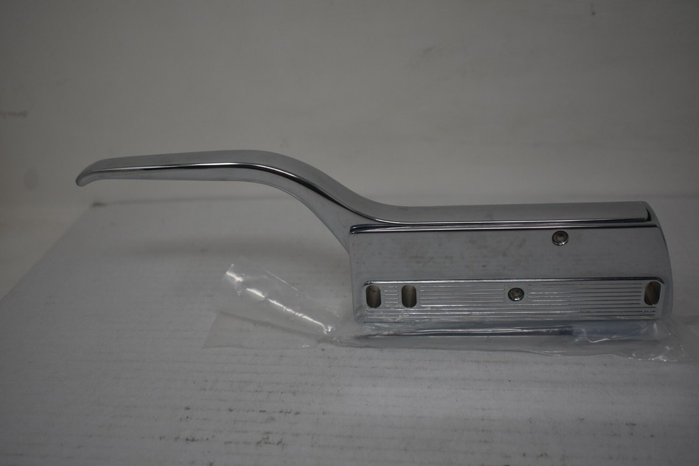 Component Hardware Group Heavy Duty Magnetic Latch Die-Cast R25