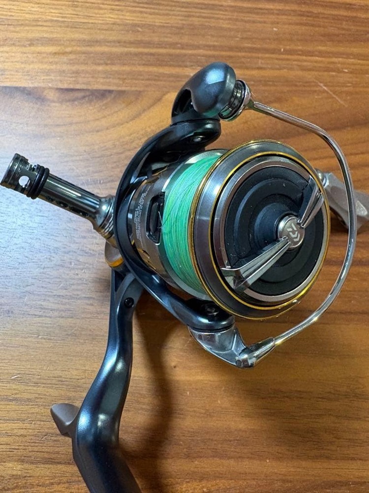 Daiwa 23 Airity PC LT 2500-H Gomexus Handle