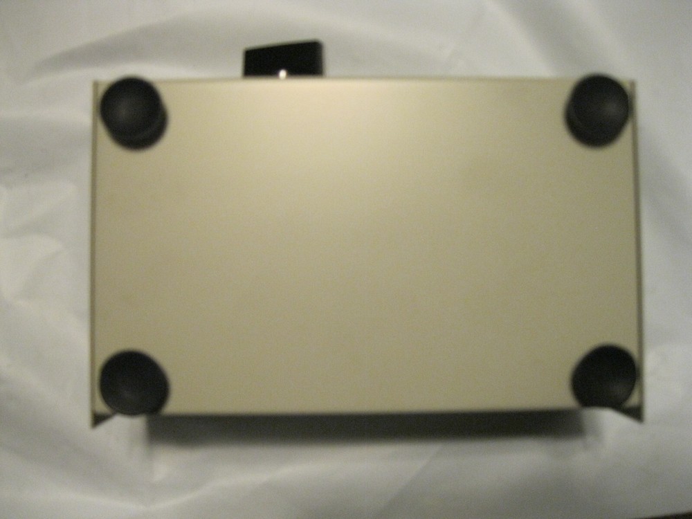 QVS CA285-2 Manual Data Switch Gold Plated AB 6 Wire RJ12F