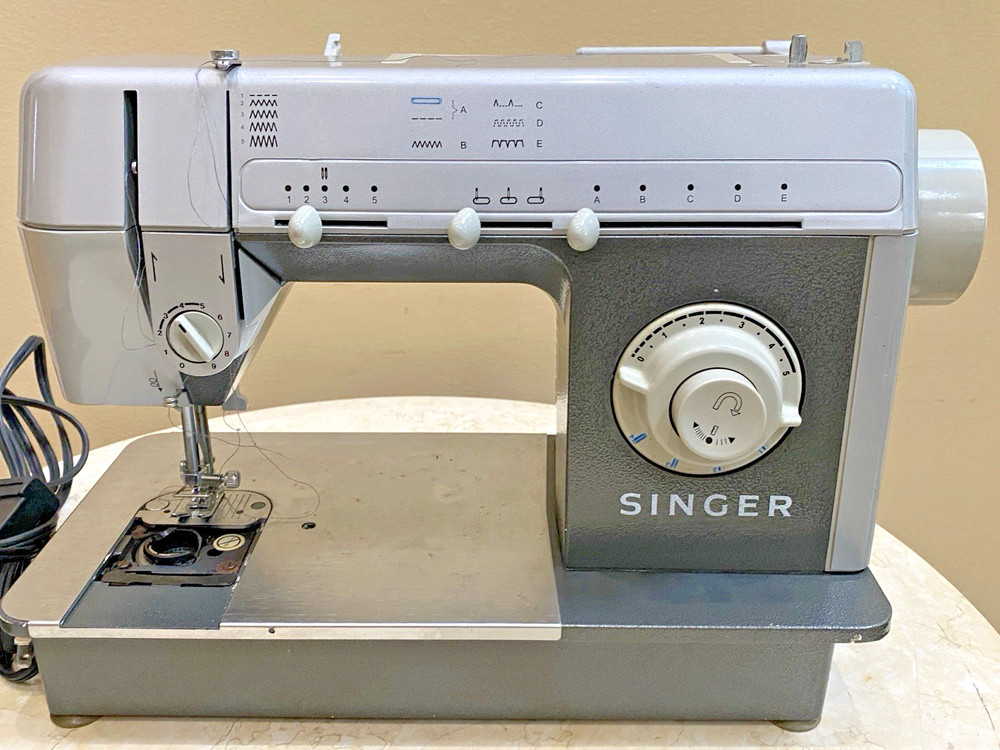 Singer CG500 C Sewing Machine 12 Stitching Grey & Silver Duratec Frame