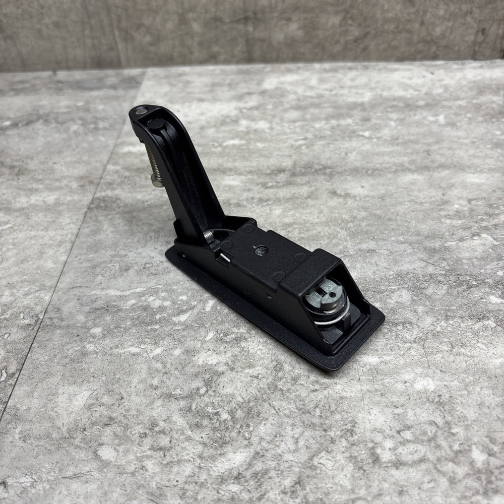 Southco C2-33-25 Locking Compression Latch / Lever Latch, Zinc Alloy, New