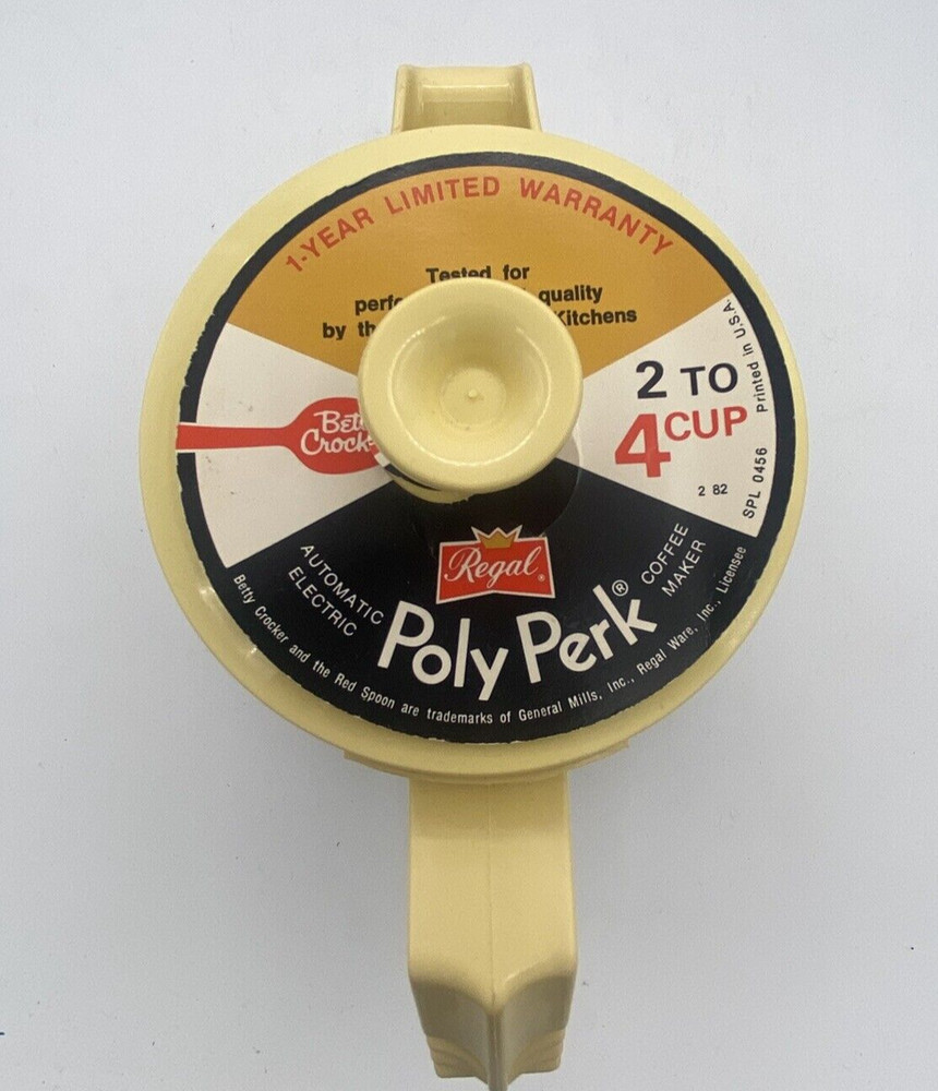 Regal Poly Perk 2-4 Cups Original Vinyl Case & 2 Cups Complete Never Used