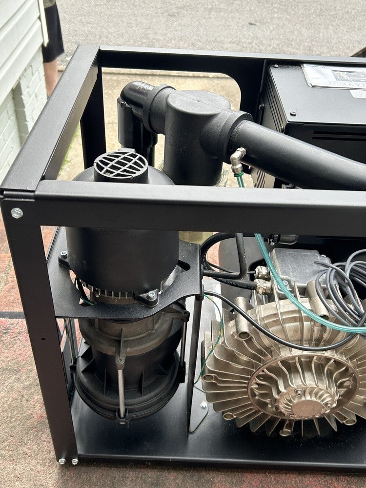 Mojave Professional Vacuum System