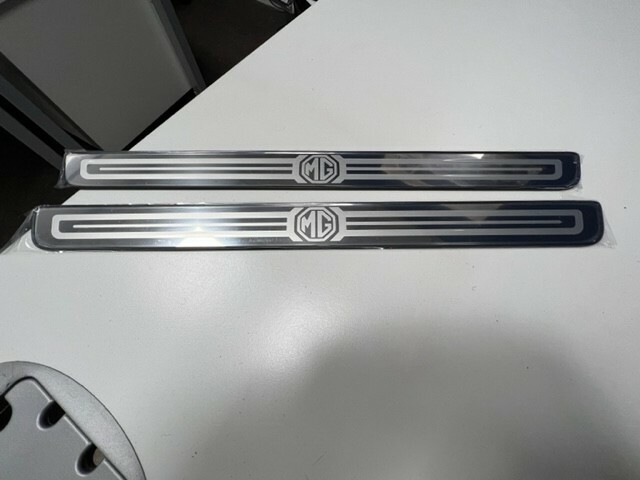 MG SILL TRIM