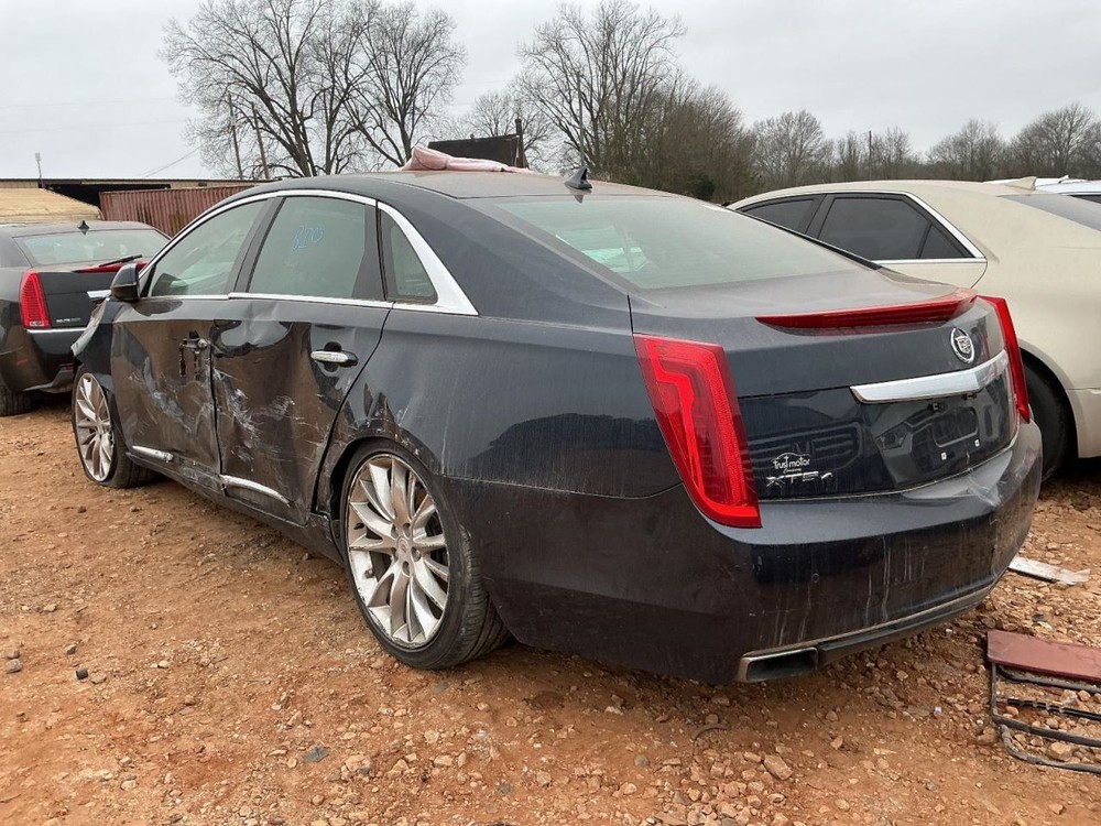 XTS 2013 Glove Box 4921910