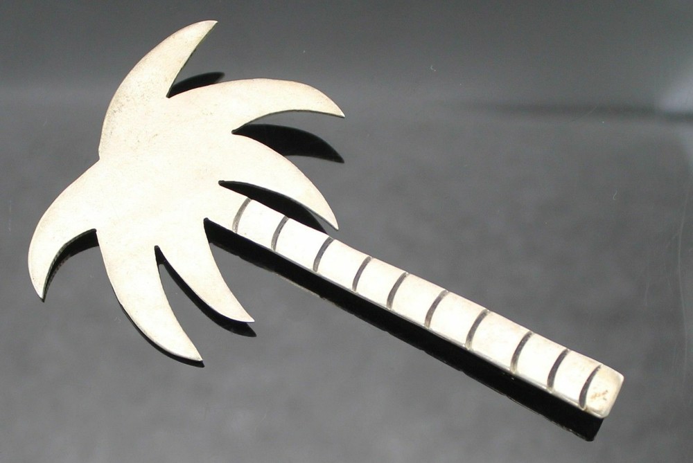 SUPERB VINTAGE SOLID STERLING SILVER PALM TREE ELONGATED BROOCH / PIN