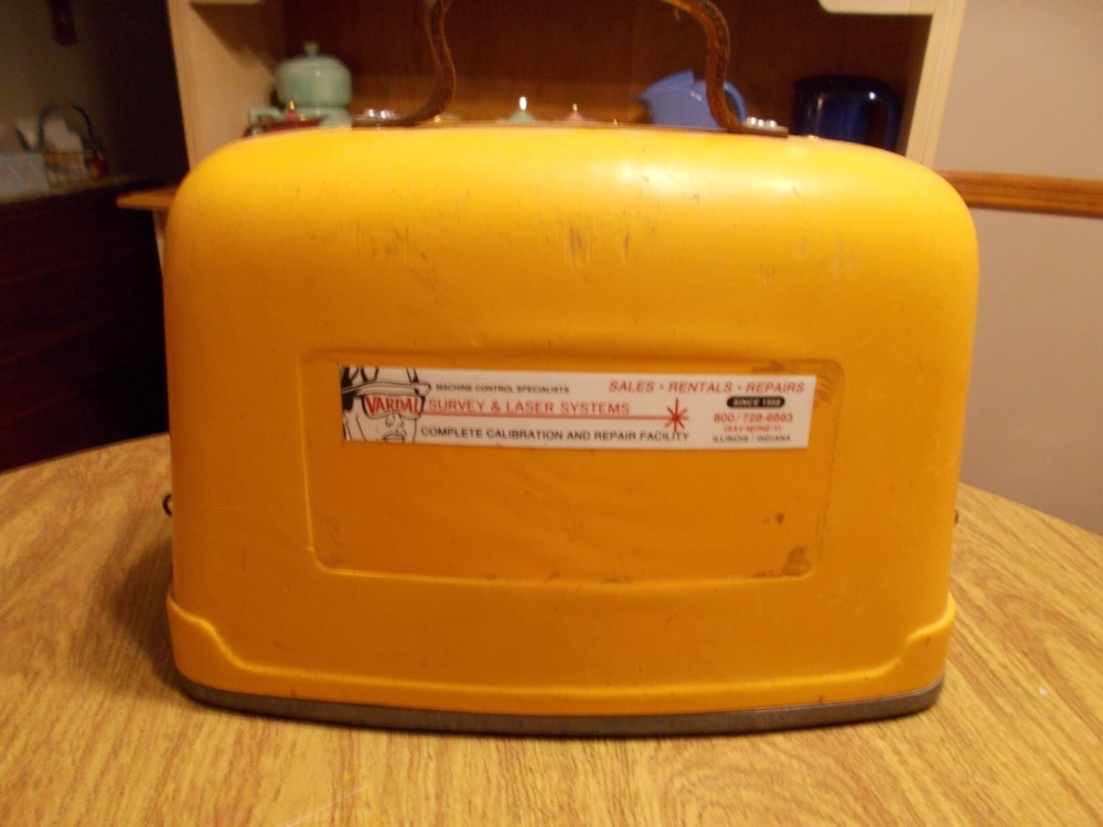 DAVID WHITE INSTRUMENTS TRANSIT MODEL 8300 WITH CASE
