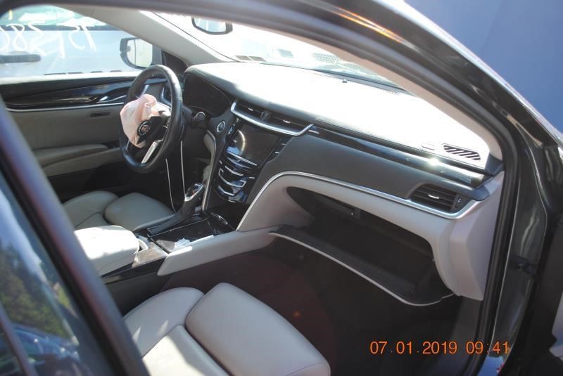 Camera/Projector Front View Camera Windshield Mounted Fits 13-14 SRX 680151