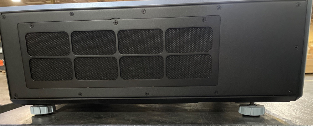 Digital Projection HIGHlite Cine 1080p 660 Projector