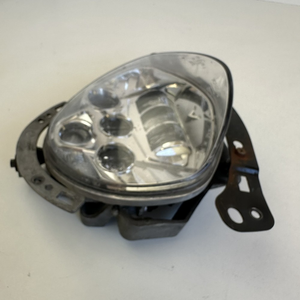 Victory Magnum 2015 Headlight front light lamp