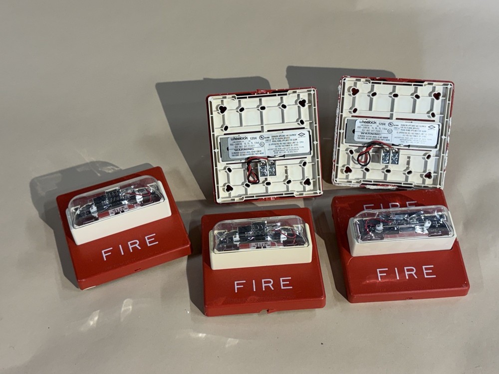 WHEELOCK RSS-24MCW FIRE ALARM STROBE used