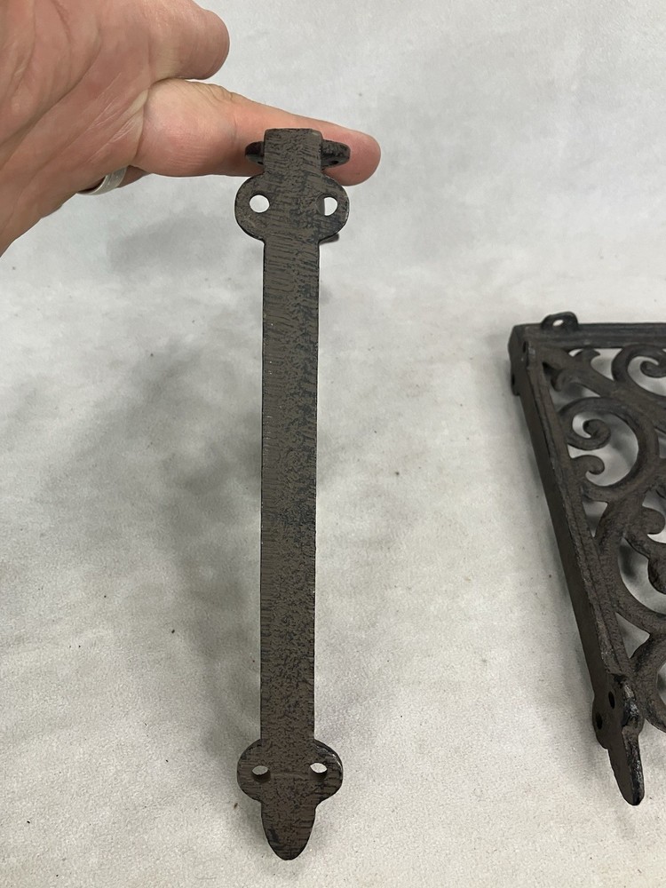 Cast Iron Shelf Bracket Ornate