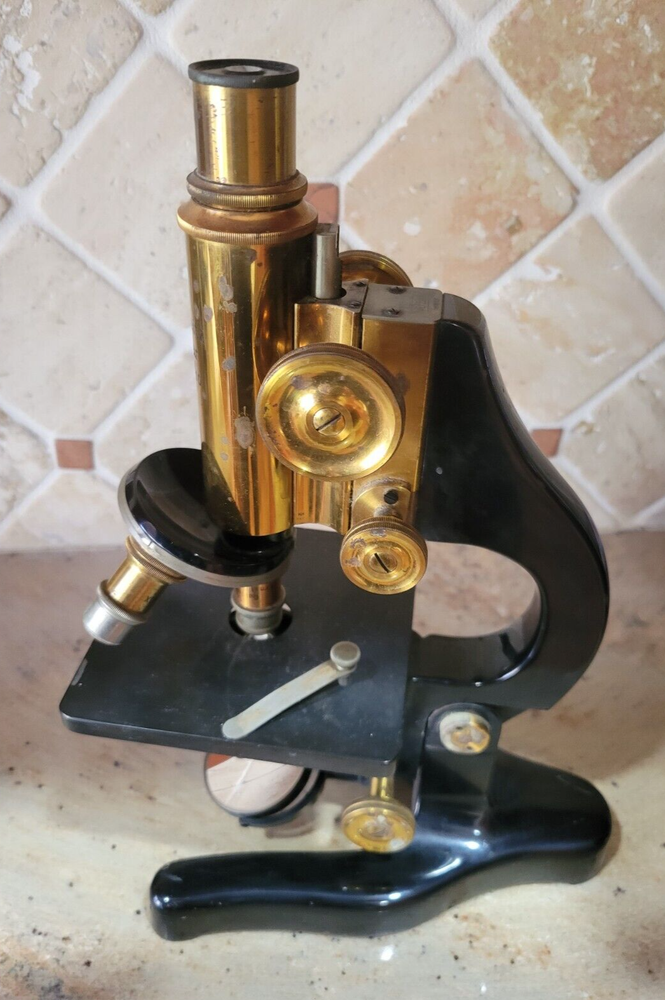 Ernest Leitz Wetzlar Microscope--1929