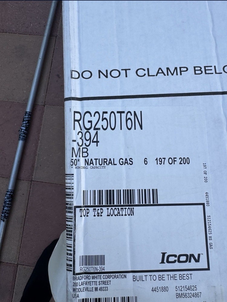 New 50 Gallon Bradford White Water Heater Gas Rg359T6N-394