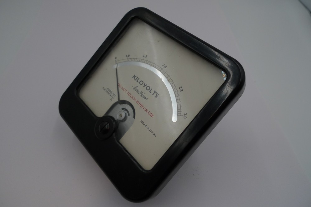 Meter Kilo Volts 3Kv Bakelite Case Moving Coil