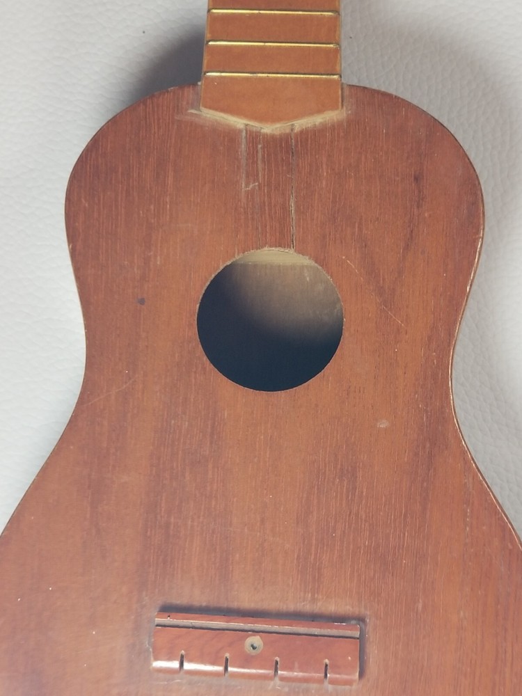 Tombo Co NorMa UKULELE Vintage Light Weight No Strings