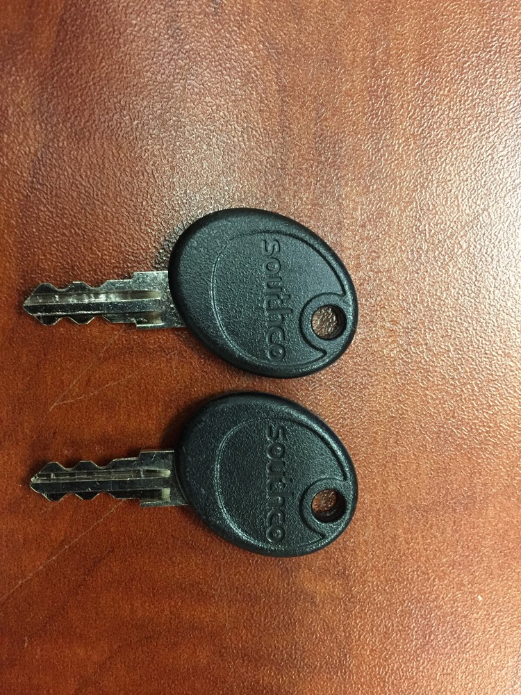 Pair of Southco Factory Precut R001 Keys, Set of 2 -- FREE shipping --