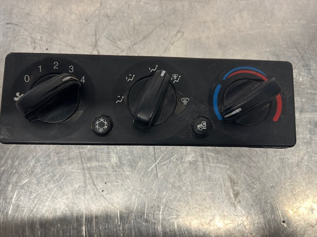 PETERBILT Q21-6000-001 HVAC CONTROL MODULE