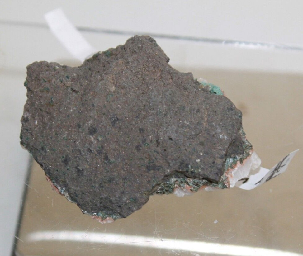 ARAGONITE TABULAR ON MATRIX 67 GRAMS