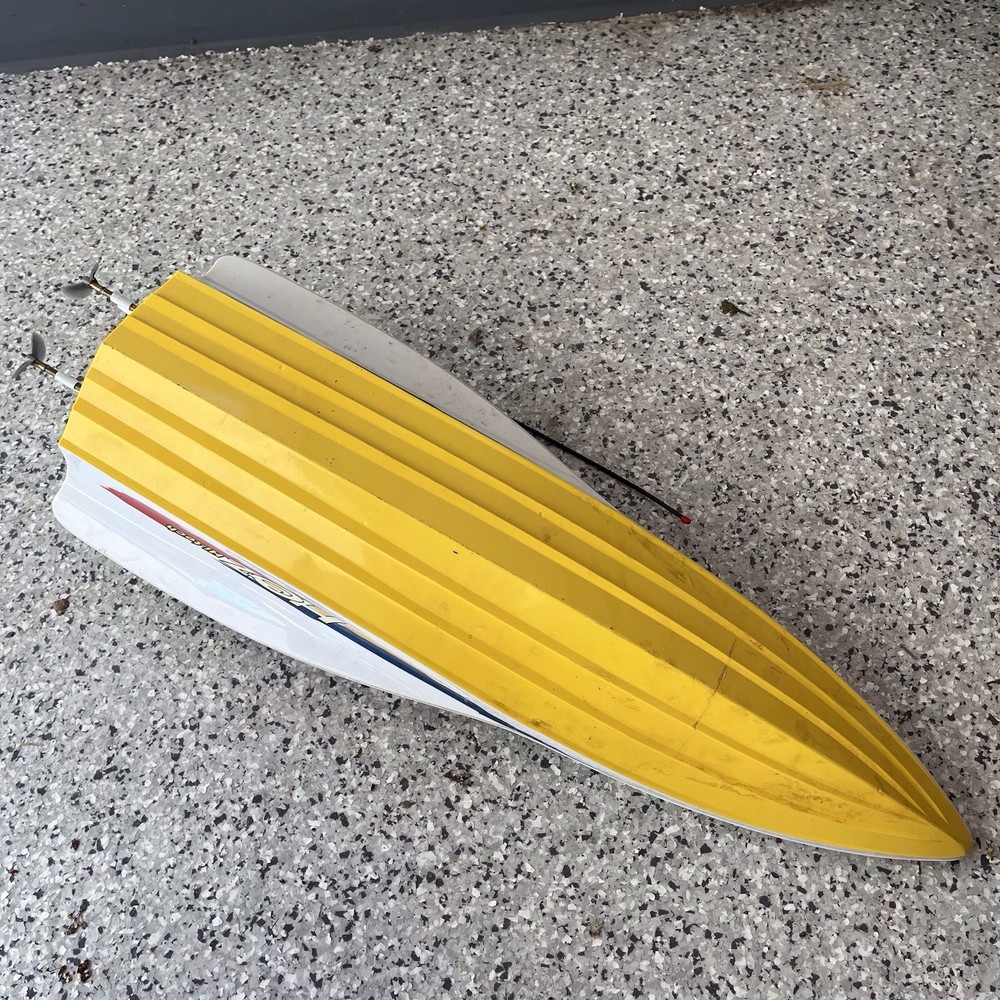 Vintage Super Power Wingrush R/C Speed Boat With Remote Control Untested