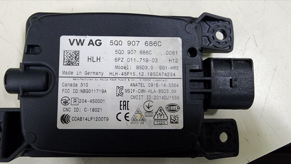 VW Atlas  Blind Spot Assist right Control Unit Module 5Q0907686C