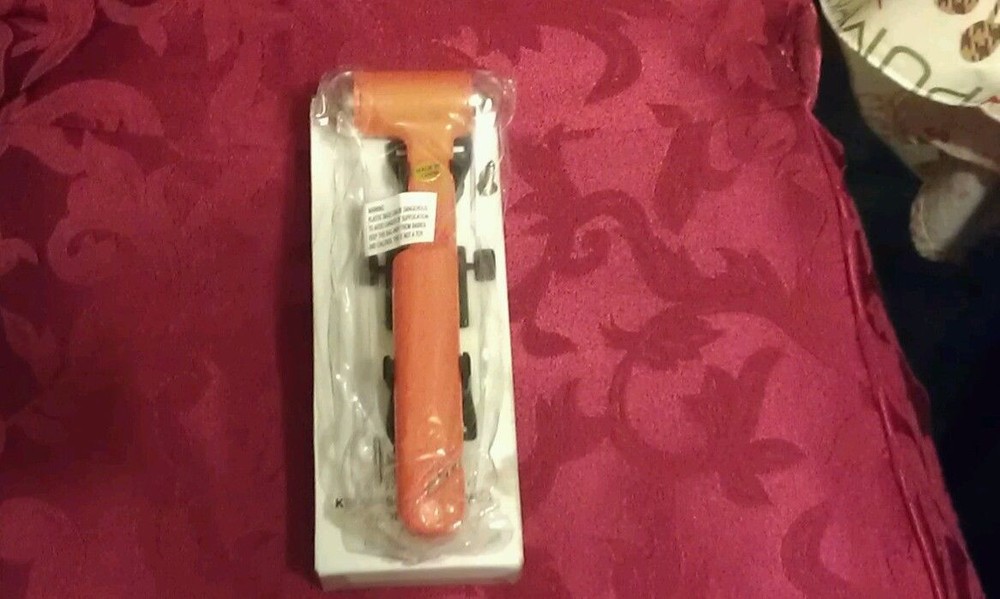 EMERGENCY ESCAPE HAMMER